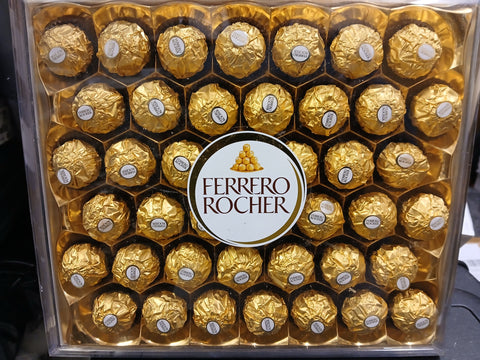 Ferrero Rocher Pralines Chocolate Box of 42 Christmas Gift 525G New Expiry March 2025