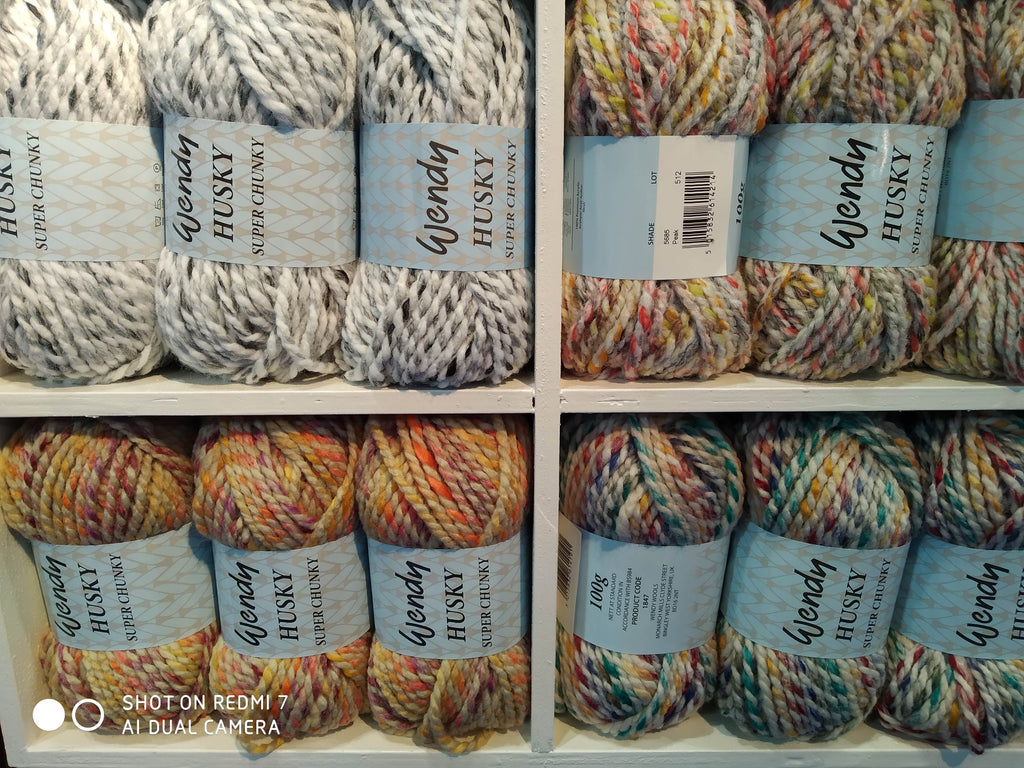 WENDY HUSKY Super Chunky Knitting Wool Yarn 5X100G Rainbow Mix Choose –