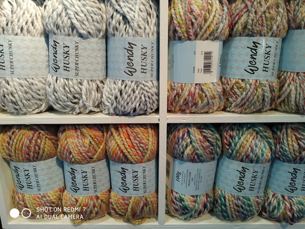 WENDY HUSKY Super Chunky Knitting Wool Yarn 5X100G Rainbow Mix Choose  Colour Option.