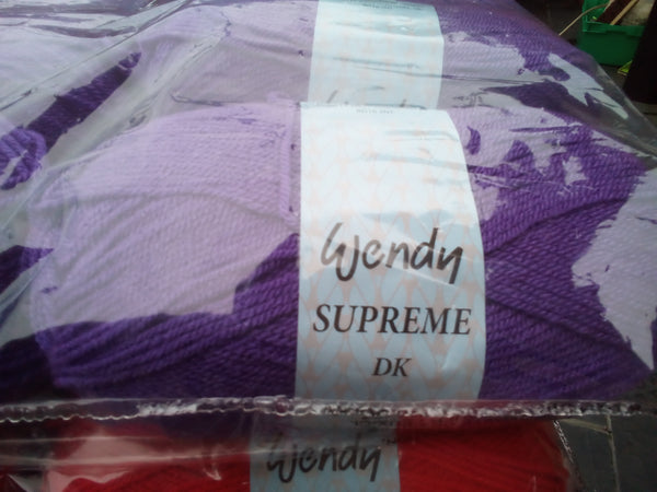 WENDY SUPREME  DOUBLE KNITTING BABY WOOL YARN 5X100G BALLS VARIOUS COLOURS