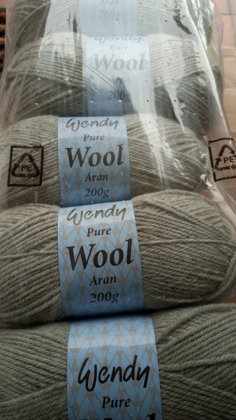 WENDY TRADITIONAL ARAN 100% BRITISH KNITTING WOOL 5X200G BALLS 8 VARIOUS COLOURS