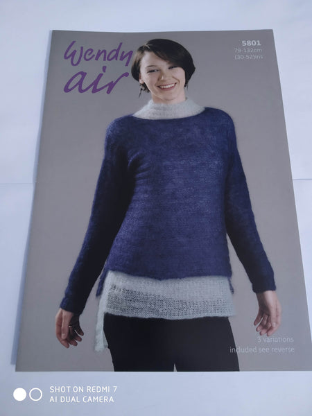 WENDY WOOL DOUBLE KNITTING PATTERN 5762 CHILDS STRIPED SWEATER CREW OR POLO NECK