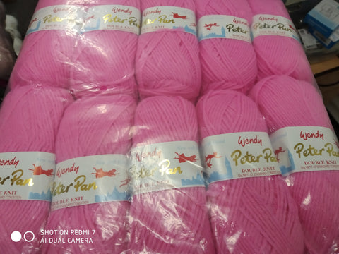 WENDY PETER PAN BABY DOUBLE KNITTING WOOL YARN 10X50g PIGLET PINK SHADE 940 NEW