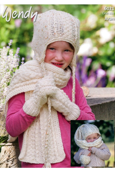 WENDY DOUBLE KNITTING WOOL KNITTING PATTERN LEAFLET 5517 Ladies Cabled Cardigan