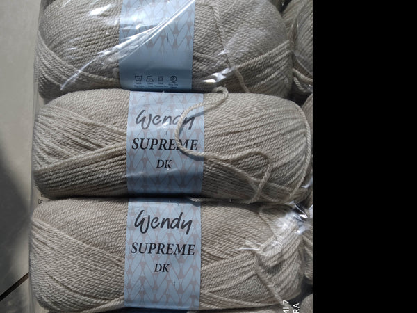 WENDY SUPREME  DOUBLE KNITTING BABY WOOL YARN 5X100G BALLS VARIOUS COLOURS