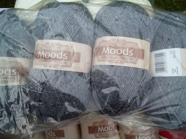 KING COLE MOODS DOUBLE KNITTING WOOL YARN 4X100G BALLS 6 VARIOUS COLOURS NEW