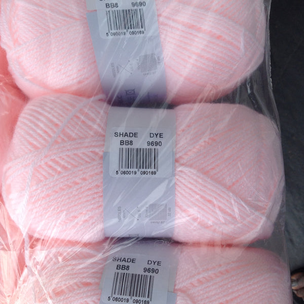 JAMES BRETT BABY SUPERSOFT DOUBLE KNITTING WOOL YARN 5X100G VARIOUS COLOURS CHOOSE.