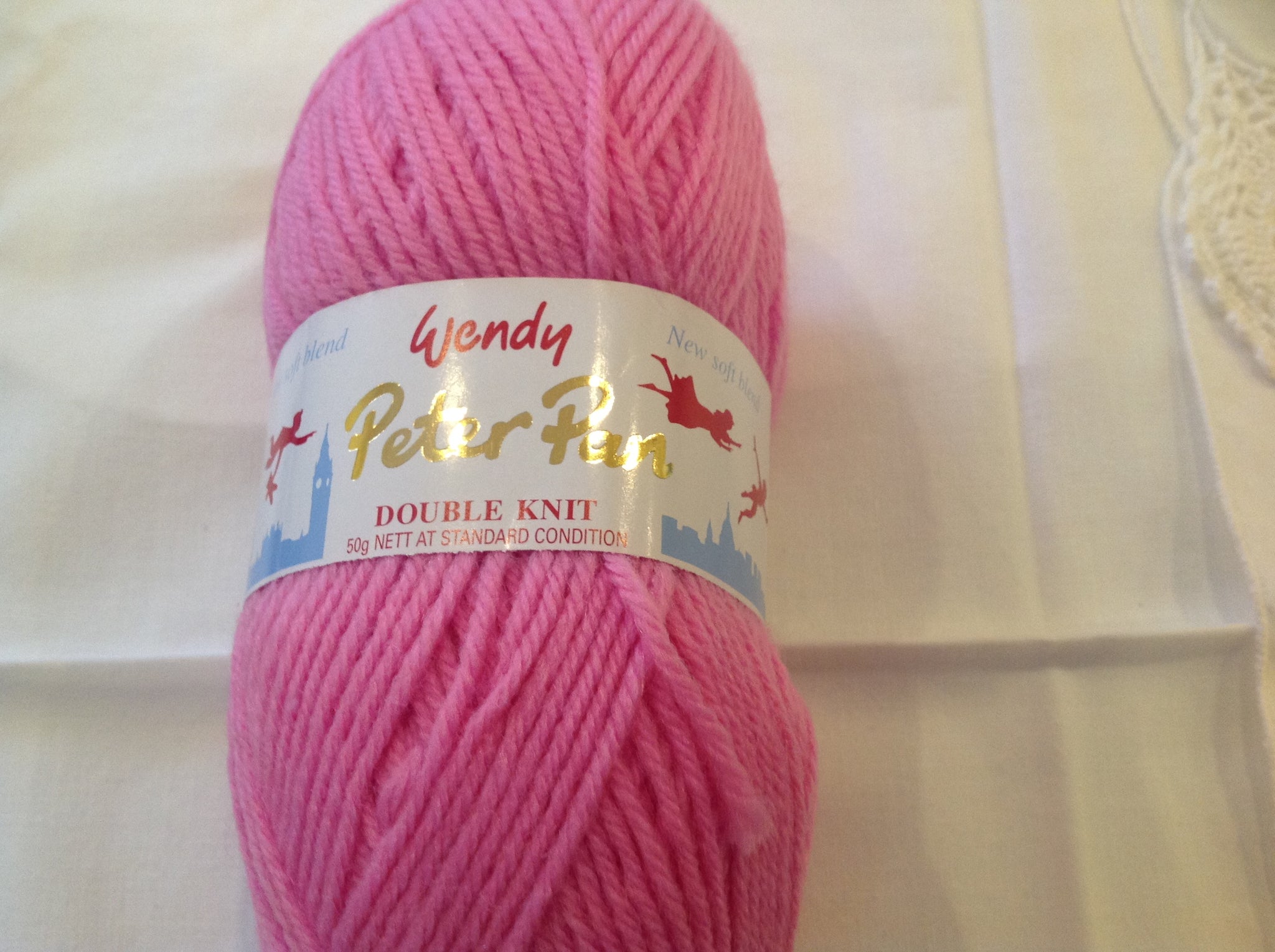 WENDY PETER PAN DOUBLE KNITTING WOOL YARN 5X50G BALLS 13 VARIOUS COLOURS AVAILABLE