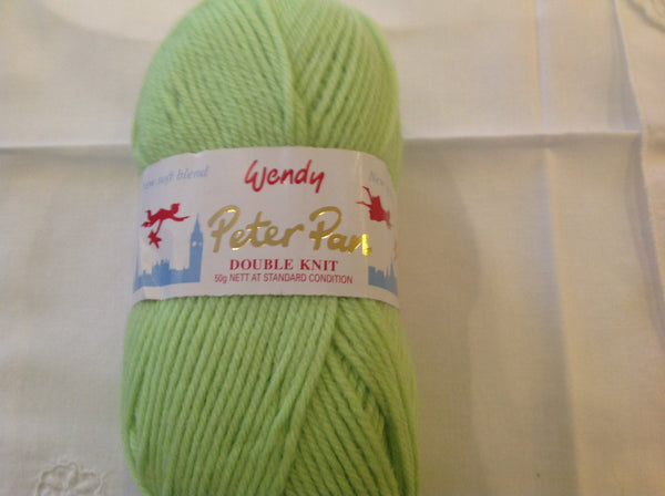 WENDY PETER PAN DOUBLE KNITTING WOOL YARN 5X50G BALLS 13 VARIOUS COLOURS AVAILABLE