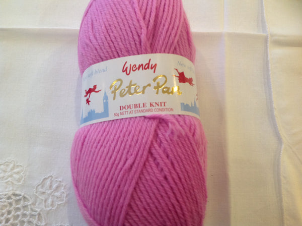 WENDY PETER PAN DOUBLE KNITTING WOOL YARN 5X50G BALLS 13 VARIOUS COLOURS AVAILABLE