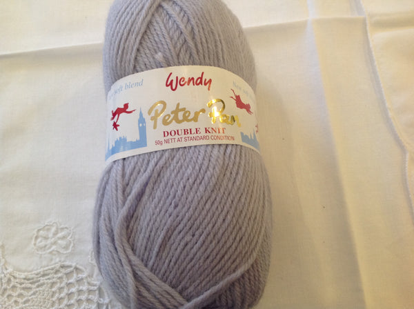 WENDY PETER PAN DOUBLE KNITTING WOOL YARN 5X50G BALLS 13 VARIOUS COLOURS AVAILABLE