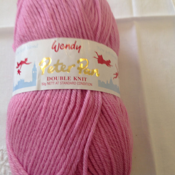 WENDY PETER PAN DOUBLE KNITTING WOOL YARN 5X50G BALLS 13 VARIOUS COLOURS AVAILABLE