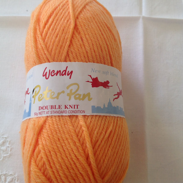 WENDY PETER PAN DOUBLE KNITTING WOOL YARN 5X50G BALLS 13 VARIOUS COLOURS AVAILABLE