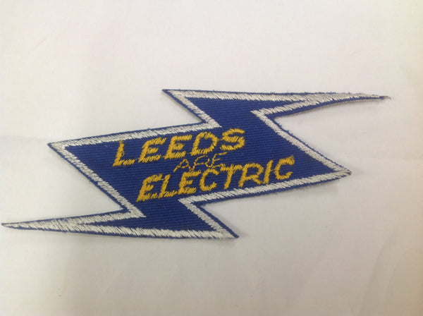 LEEEDS UNITED FOOTBALL CLUB BADGE PATCH APPLIQUE SEW OR GLUE ON.